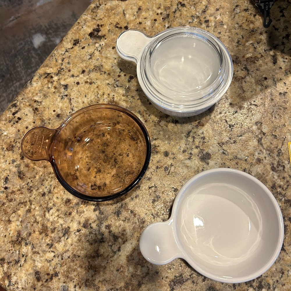 3 Corning Ware  Grab It Pans Single Serve
